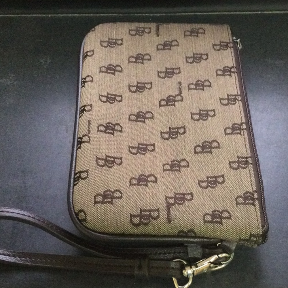 Wristlet - Picture 2 of 3